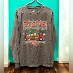 Buc-ee's Gray Christmas Graphic T-Shirt adult SMALL